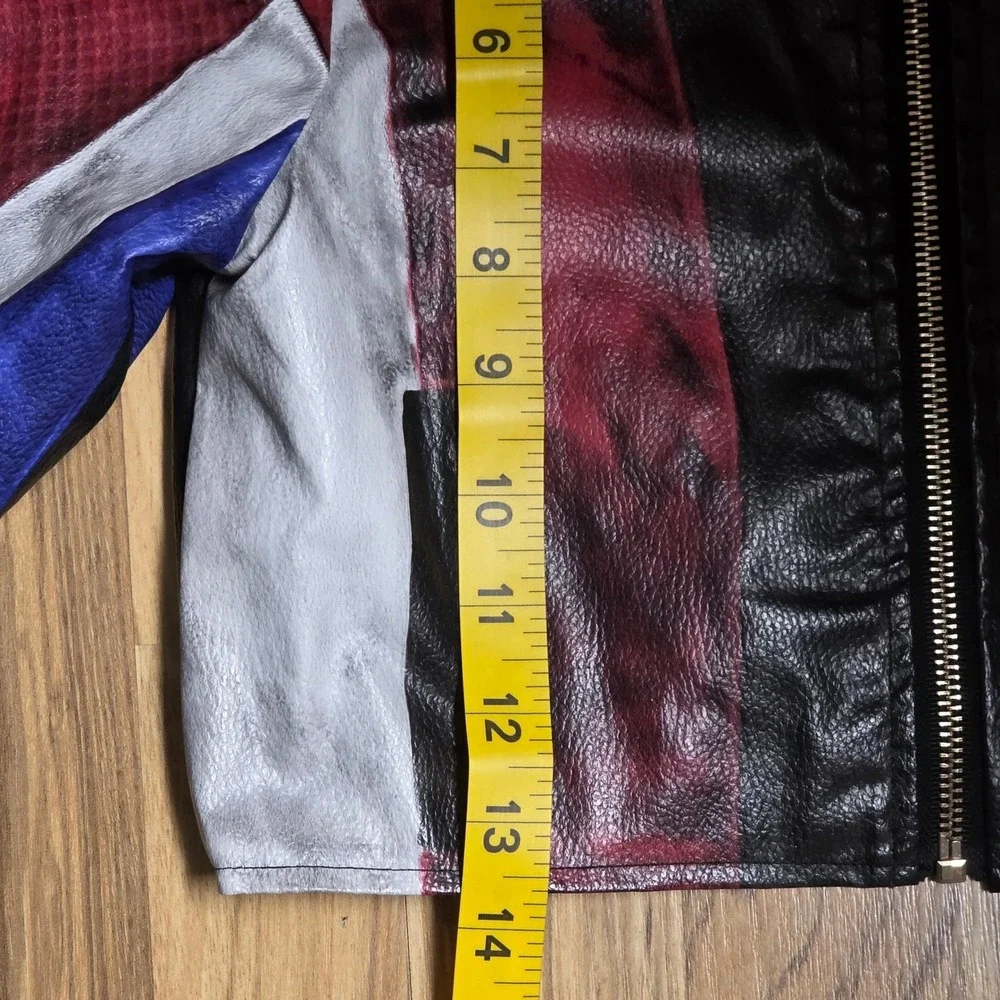 Disney Decendants Evie Bomber Jacket Girl's Size‎ 7/8 Red Blue Black Cropped